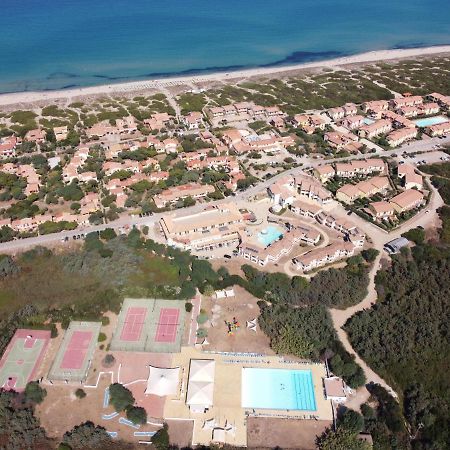 Baia Delle Mimose Lejlighedshotel Badesi Eksteriør billede