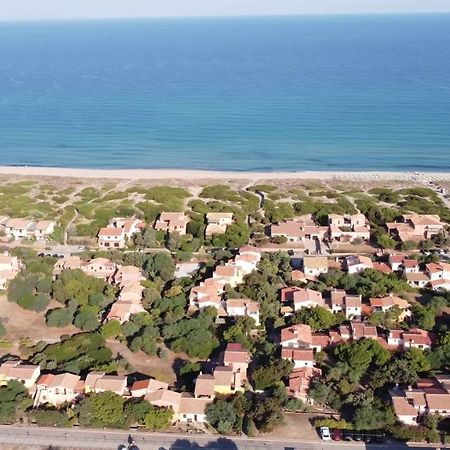 Baia Delle Mimose Lejlighedshotel Badesi Eksteriør billede